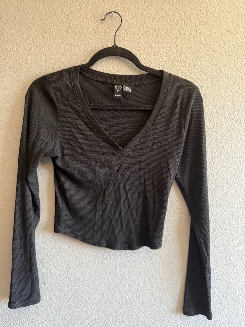 Long-Sleeve Ribbed Tee